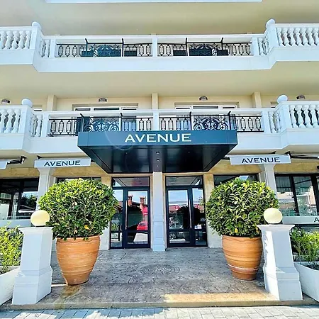 Avenue Hotel 2*