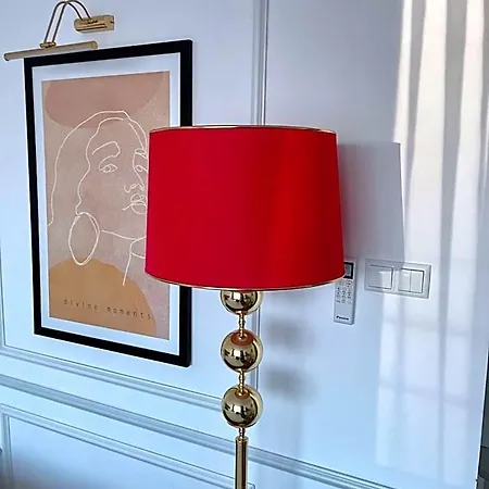 Avenue Hotel